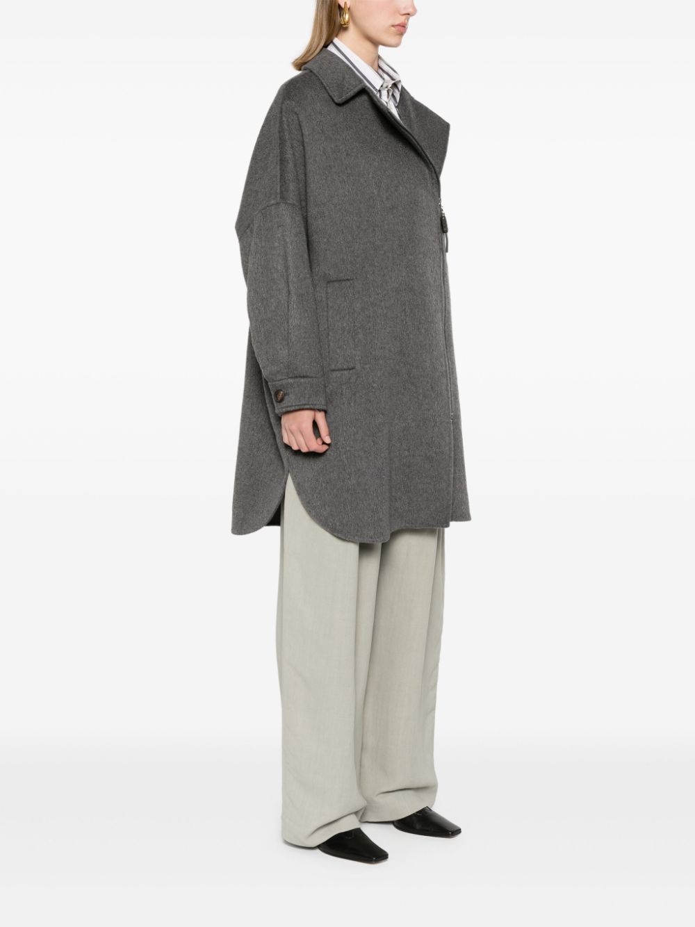 Shop Brunello Cucinelli Classic-collar Cashmere Coat In Grau