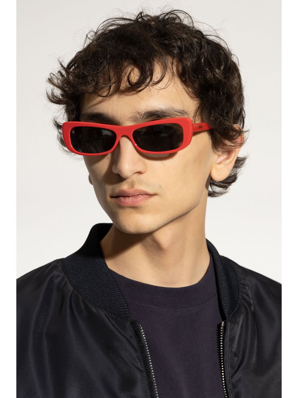 Shop Jacquemus Capri Sunglasses In Red