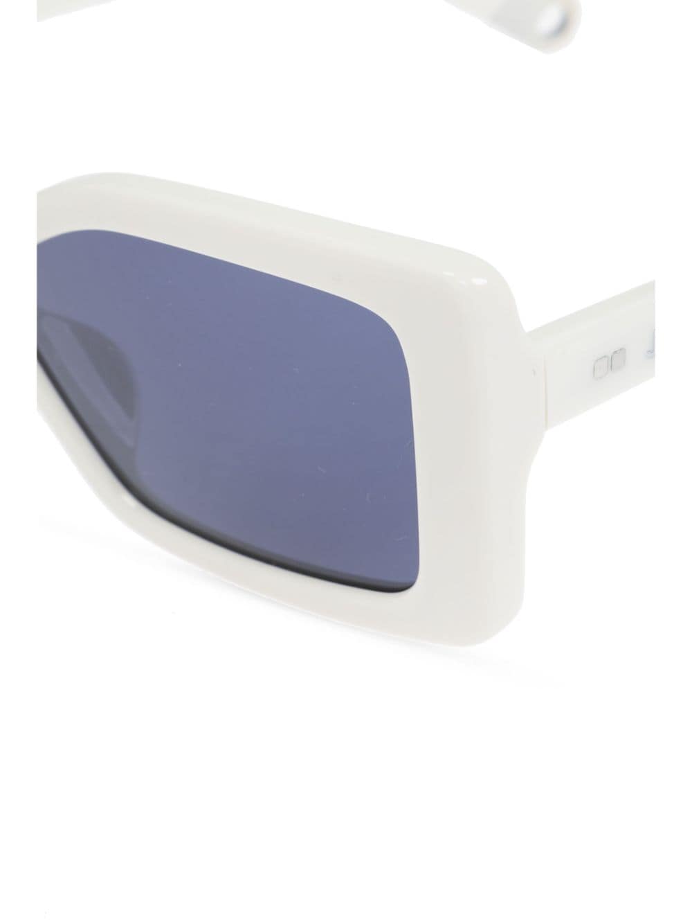 Shop Jacquemus X Linda Farrow Les Lunettes Spiaggia Sunglasses In 白色