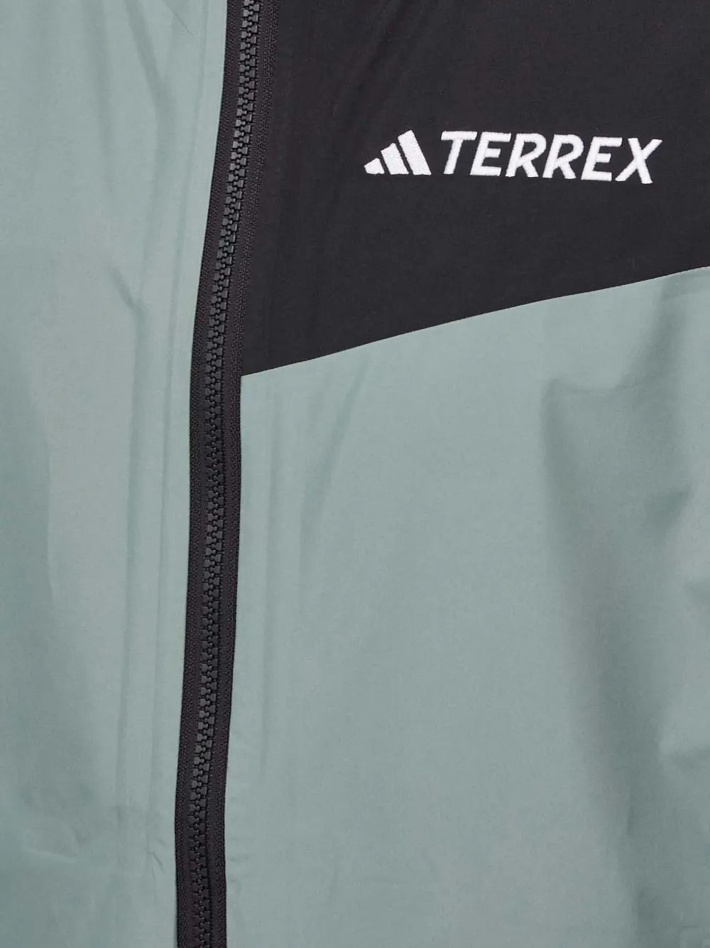 adidas Jack met capuchon en colourblocking Groen