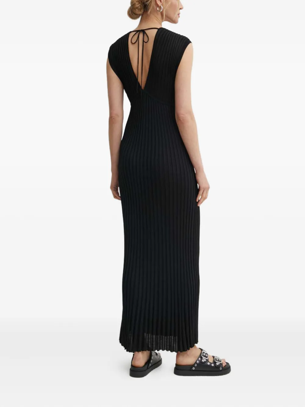 Gestuz PhilanaGZ midi-jurk met V-hals Zwart