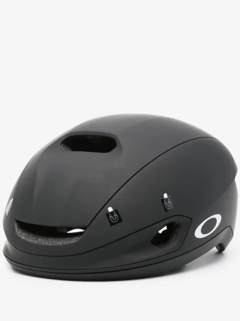 Oakley Aro7 Lite helmet