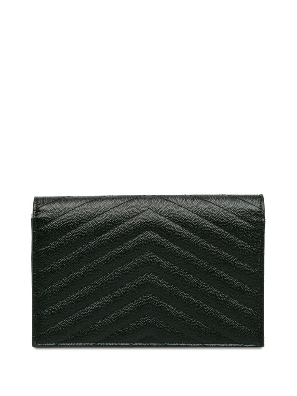 Saint Laurent Pre-Owned 2021 gegranuleerde kalfsleren Wallet on Chain crossbodytas met monogram en chevron streep - Zwart