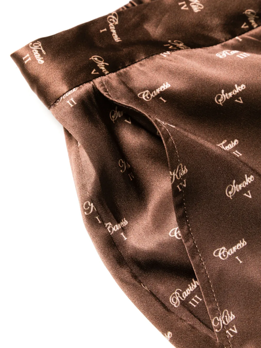 Kiki de Montparnasse Zijden pyjamashorts met strik Bruin
