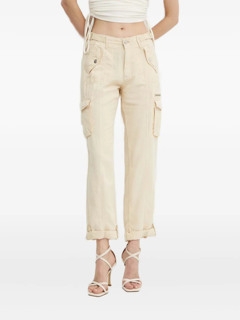 GUESS USA クロップド カーゴパンツ - ニュートラル GUESS USA クロップド カーゴパンツ - ニュートラル