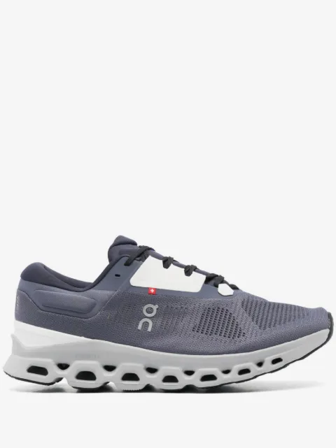 On Cloudstratus 3 sneakers
