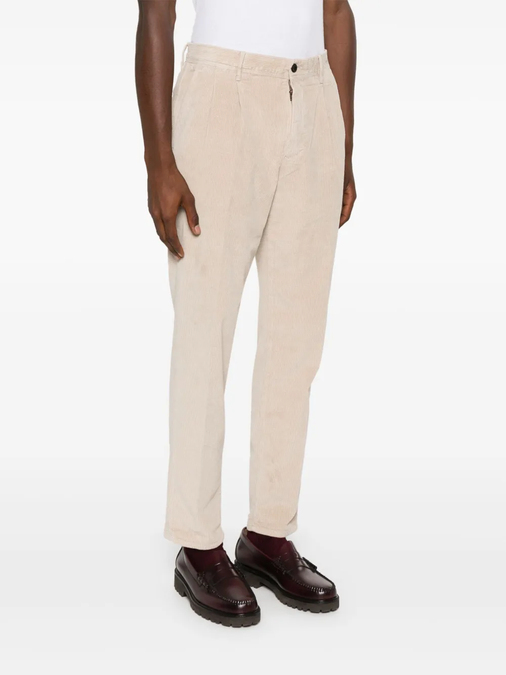 Incotex Ribfluwelen broek met toelopende pijpen Beige