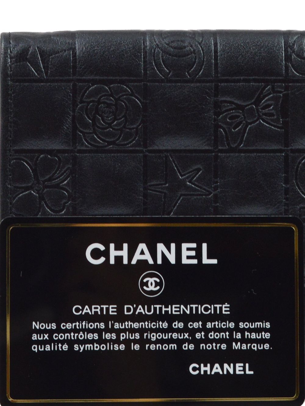 CHANEL 2006 Icon compact wallet Women