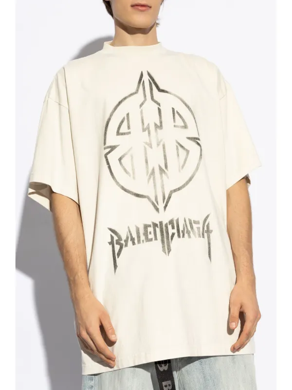 【関税込み】Balenciaga オフホワイト l BB Stencil Tシャツ Off-White Metal BB Stencil T-shirt by Balenciaga on Sale
