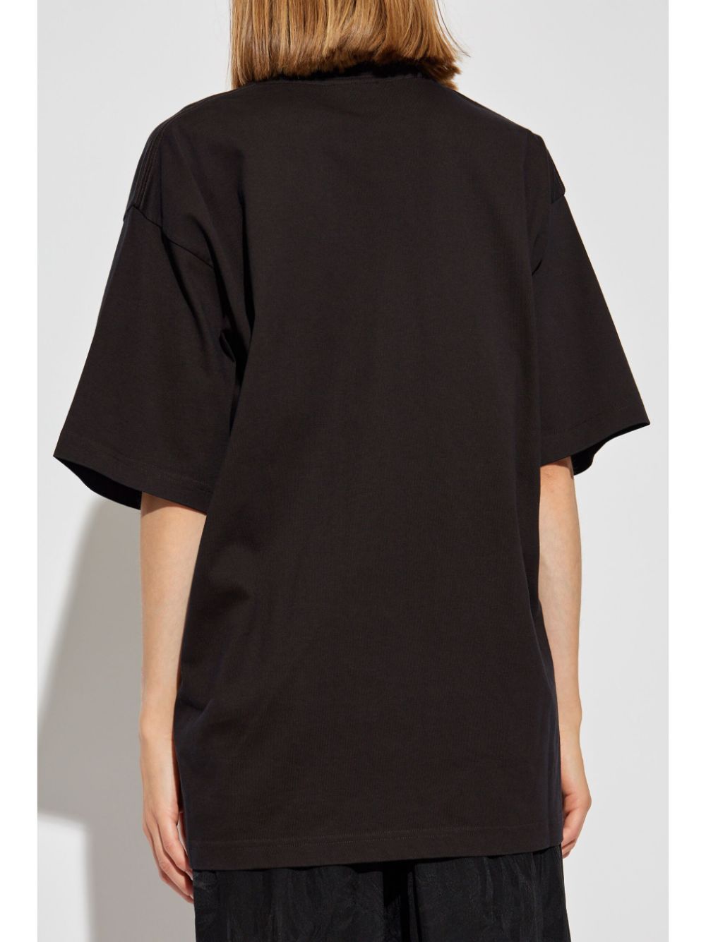 Shop Balenciaga Logo-print T-shirt In Schwarz