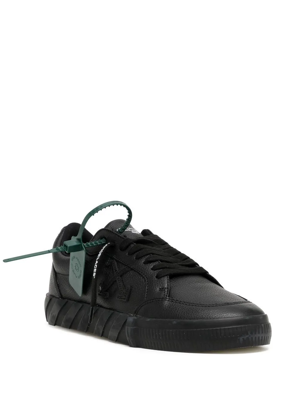 Off-white Vulcanized Low-top Sneakers In 1010 Black Black