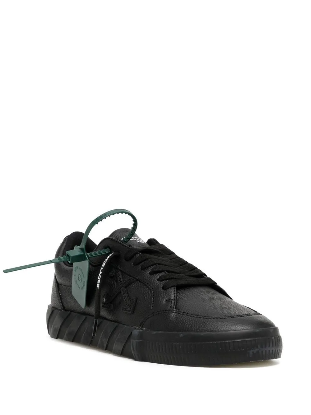 Off-white Vulcanized Low-top Sneakers In 1010 Black Black