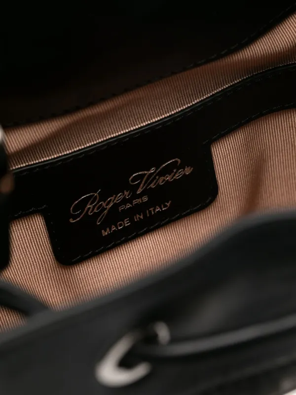 【関税&送料込】Roger Vivier Black Leather Bucket Bag Tres V Roger Vivier | Tres Vivier black bag | Savannahs