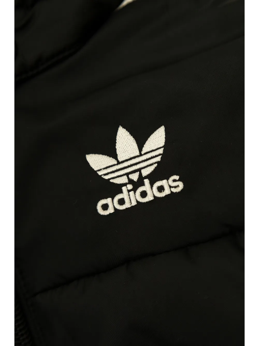 adidas Kids Gewatteerd jack met logo Zwart