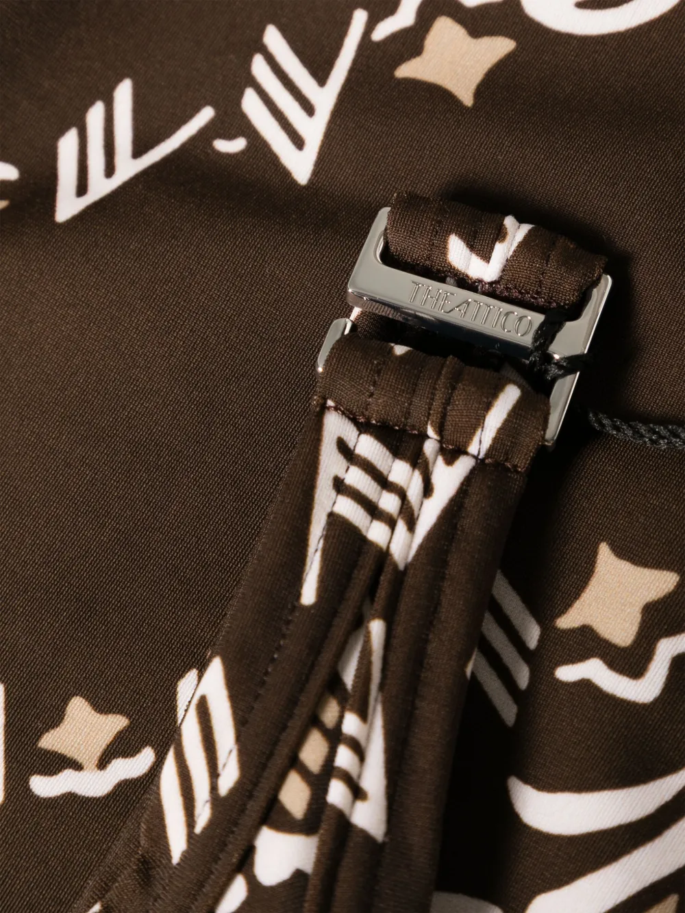 The Attico Badpak met bandanaprint Bruin