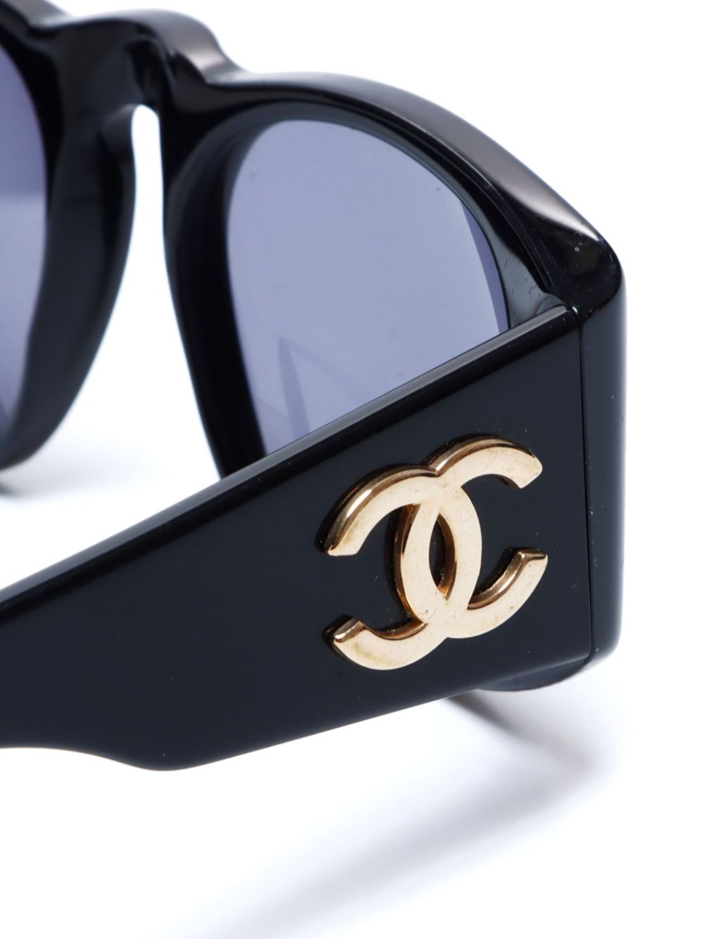 CHANEL 2000s CC D-frame sunglasses Women