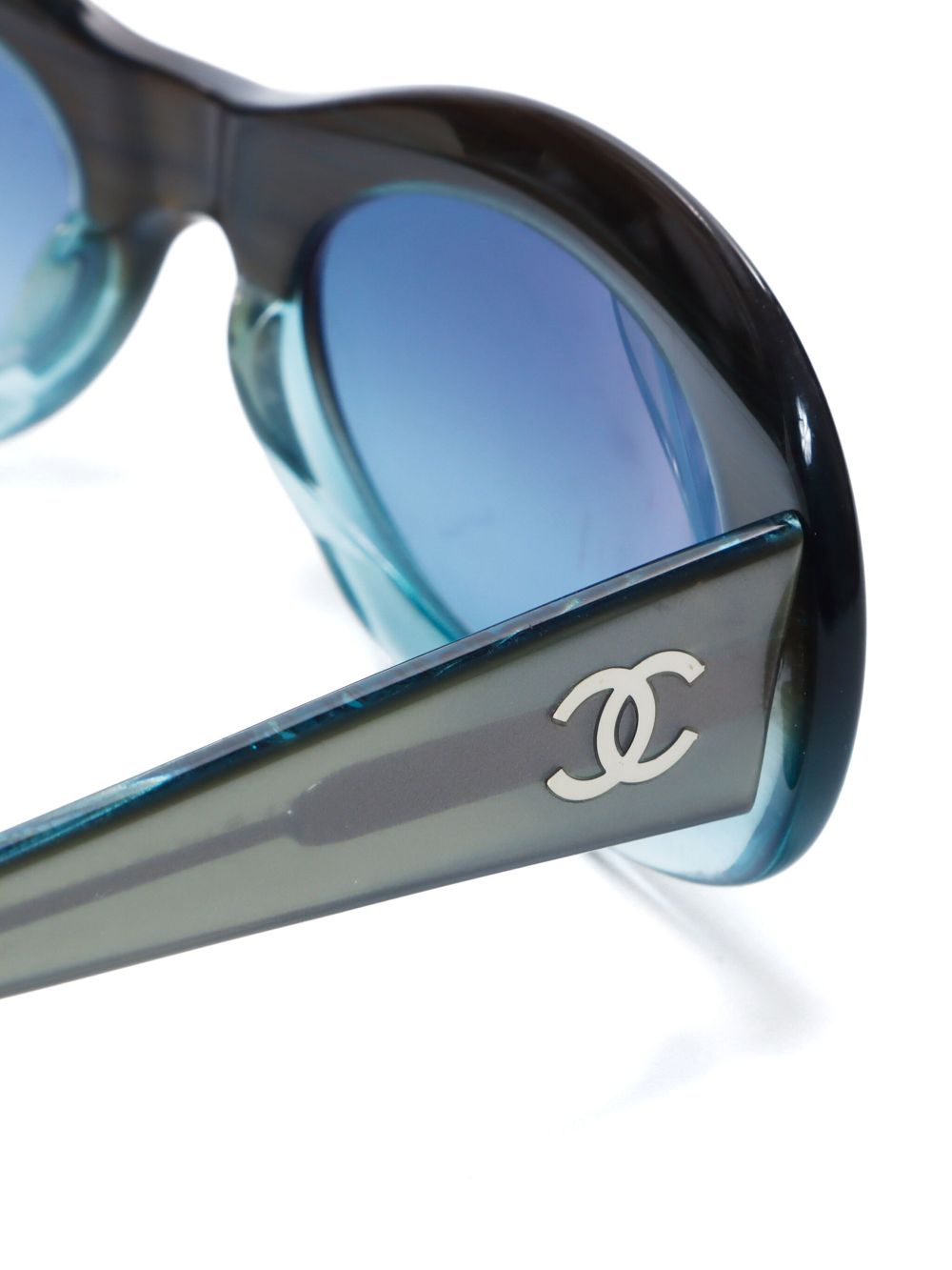 CHANEL 2000s CC oval-frame sunglasses Women