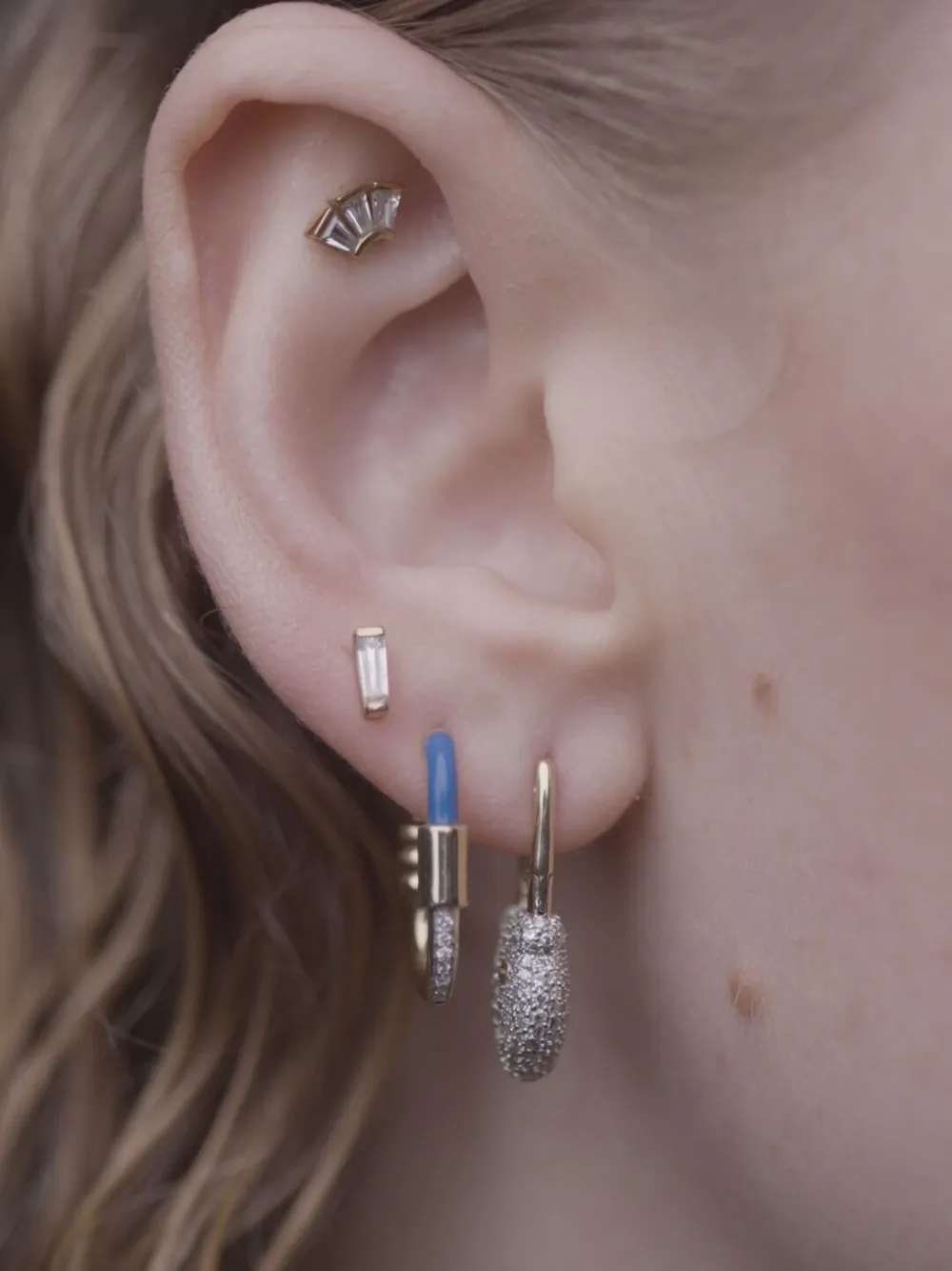 Maria Black 14kt Yellow Gold For The Love Of Ted Diamond Huggie Earring In Gold
