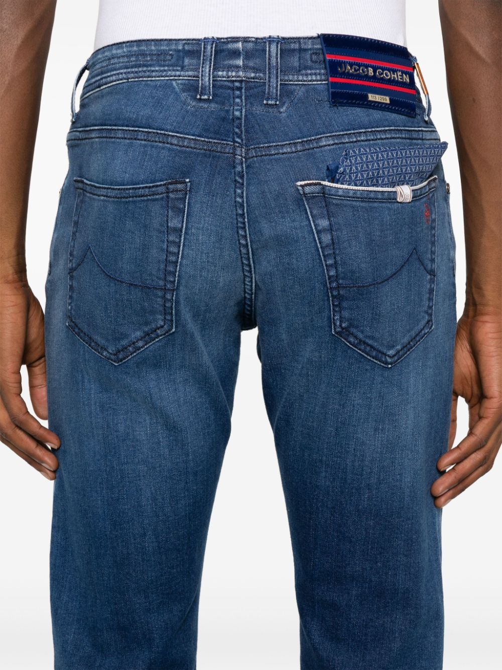 Shop Jacob Cohen Logo-patch Jeans In Blue