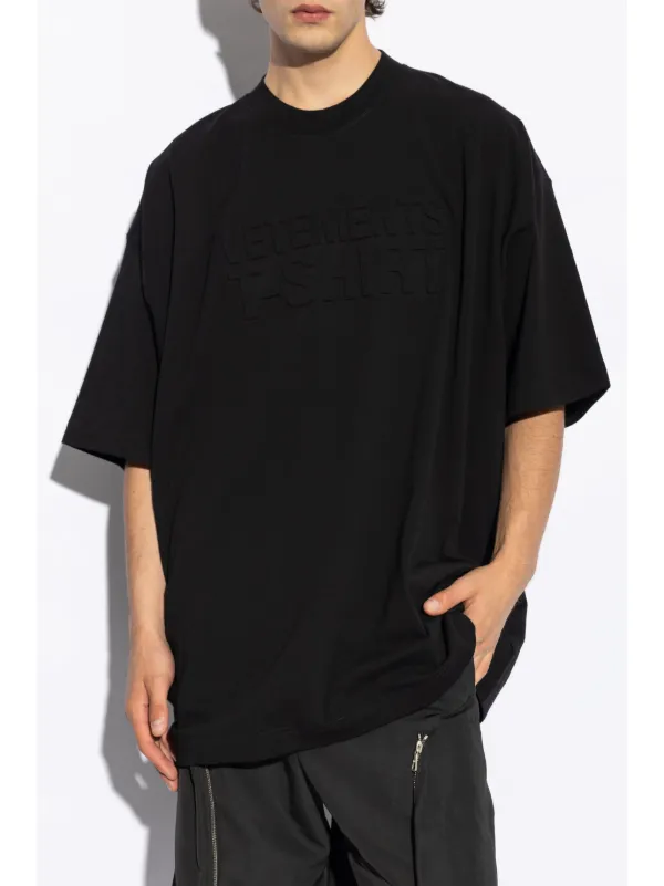 VETEMENTS ロゴテープ Tシャツ ブラック VETEMENTS ロゴ Tシャツ | ブラック | FARFETCH JP