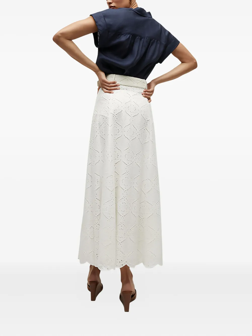 Veronica Beard Vintry eyelet-embroidered belted midi skirt - Wit