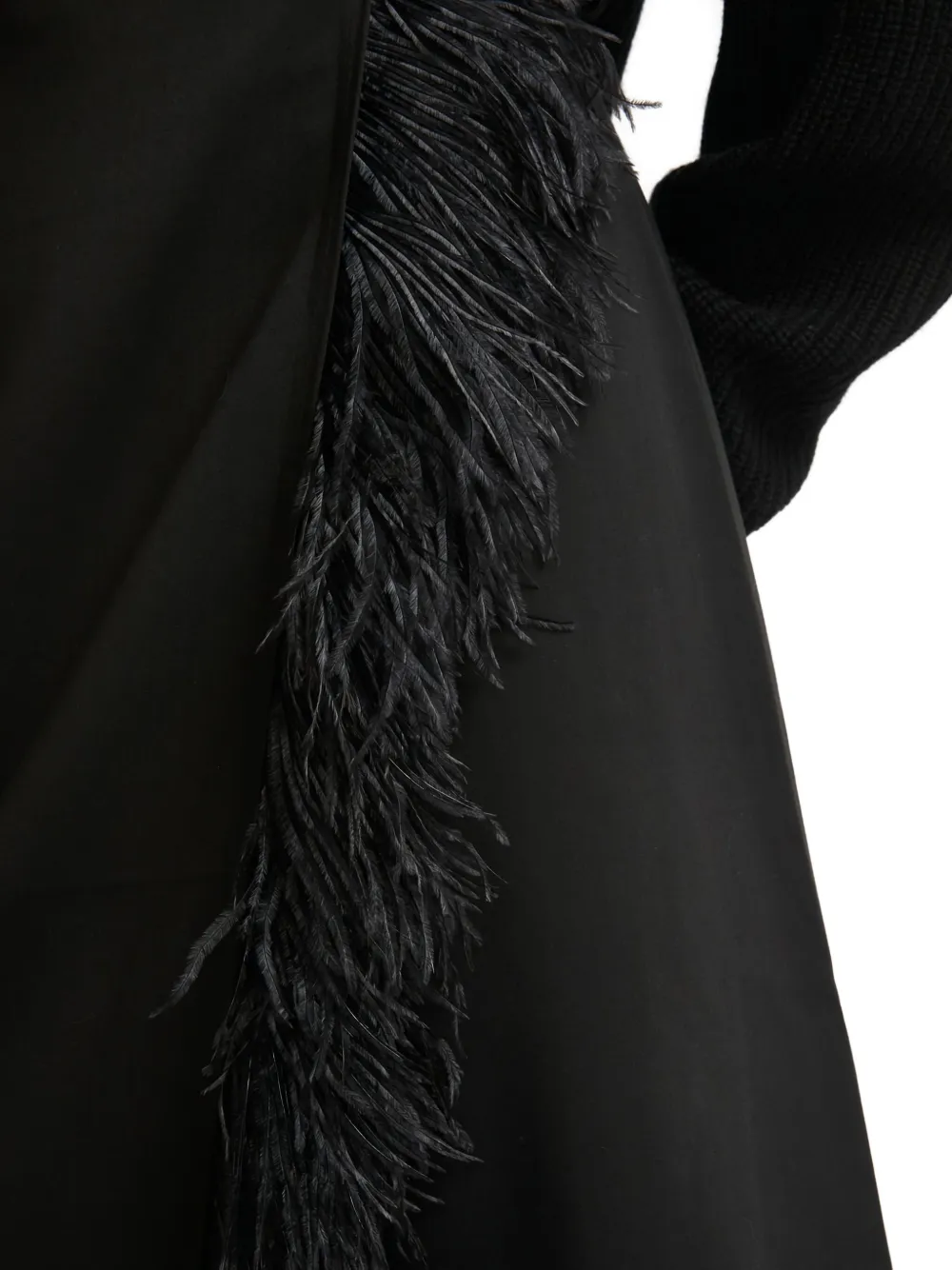 Yves Salomon Satijnen rok met veren afwerking Zwart