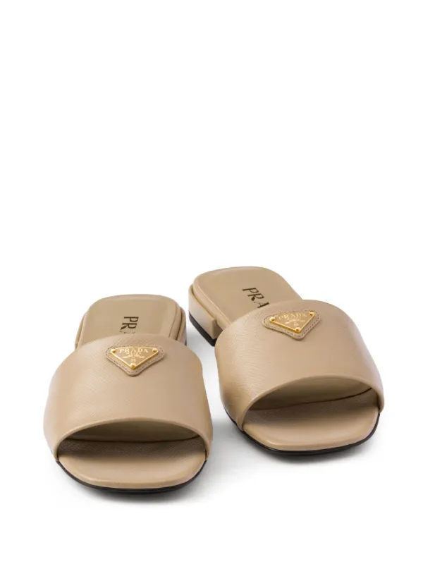 Prada Claquettes Saffiano En Cuir Verni | Tons Neutres