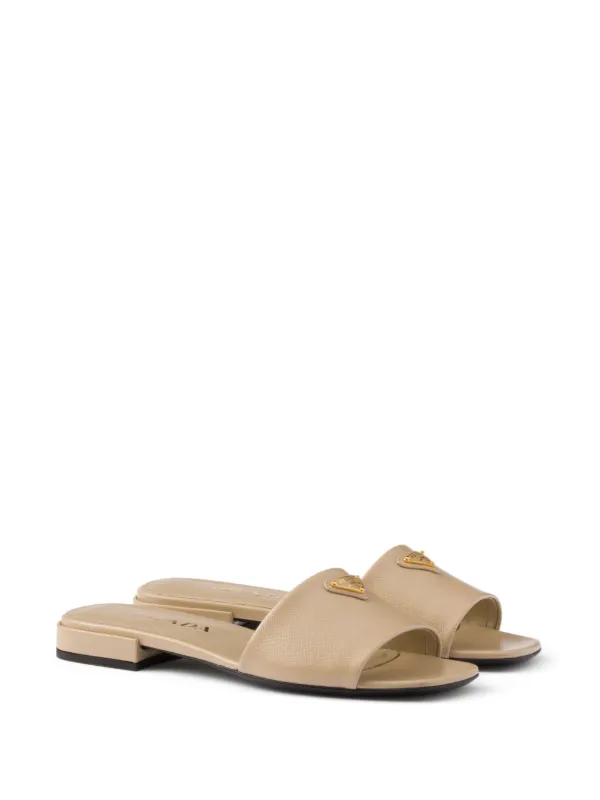 Prada Claquettes Saffiano En Cuir Verni | Tons Neutres