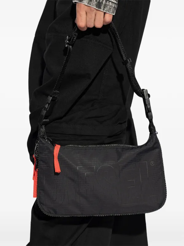 Diesel Zip-D Zip-D ショルダーバッグ | ブラック | FARFETCH JP