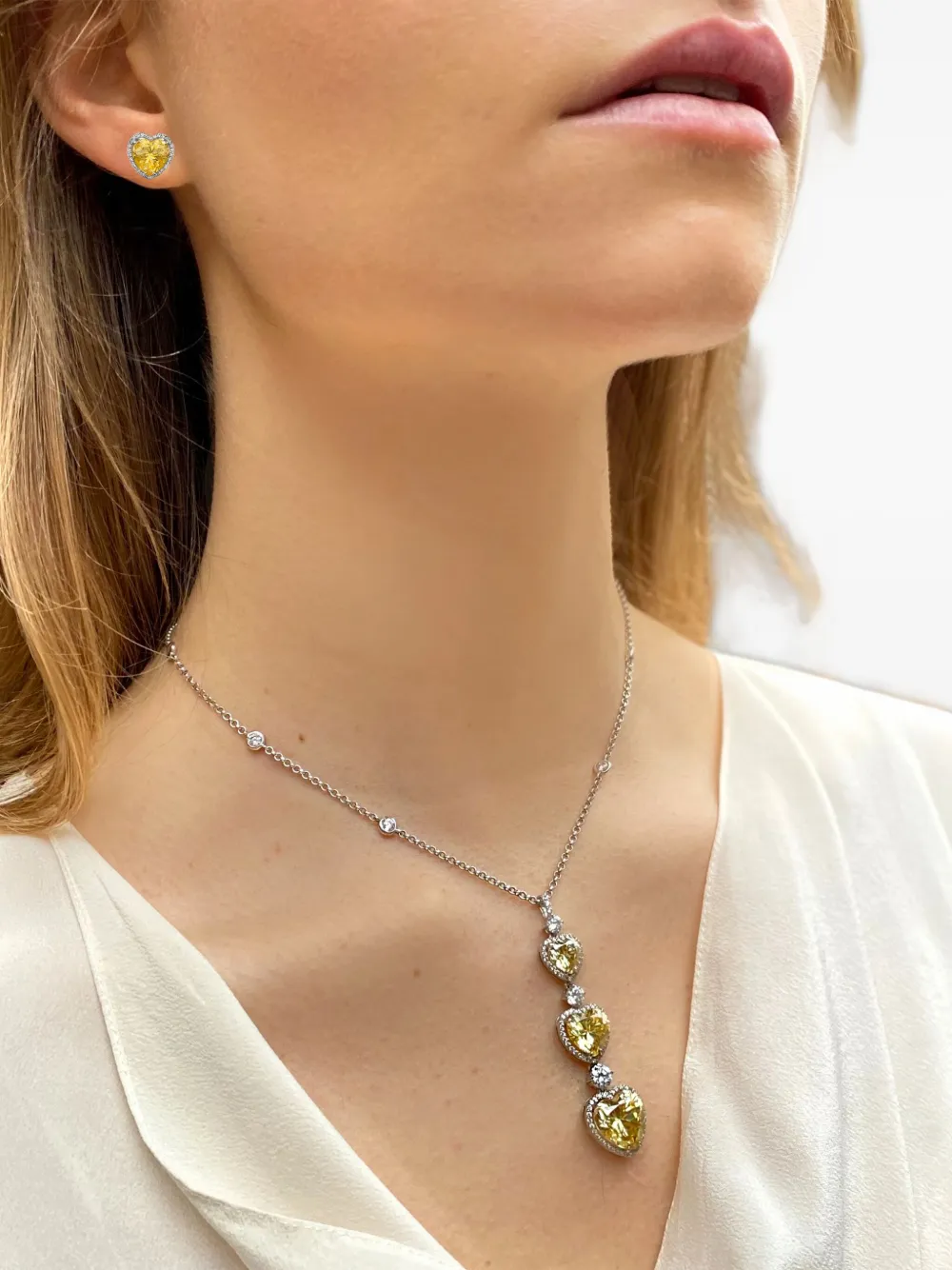 Juwelina Paris Radiant Heart necklace - Zilver