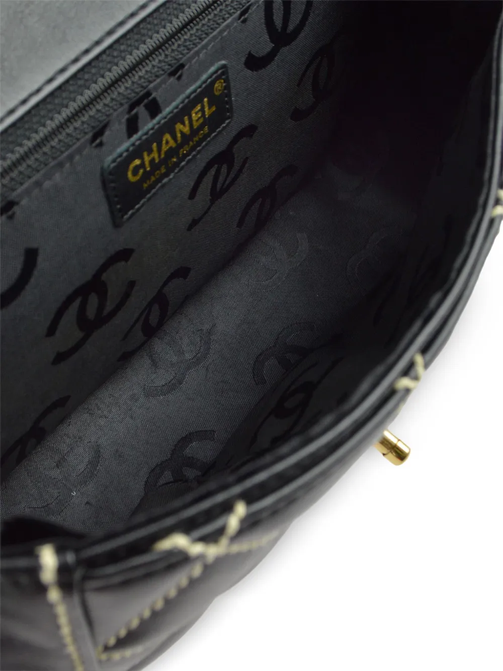 Pre-owned Chanel 2005 Wild Stitch Handbag In Black