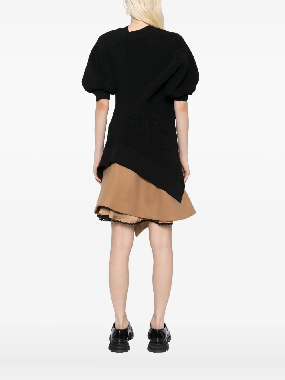 sacai asymmetric puff-sleeve top Zwart