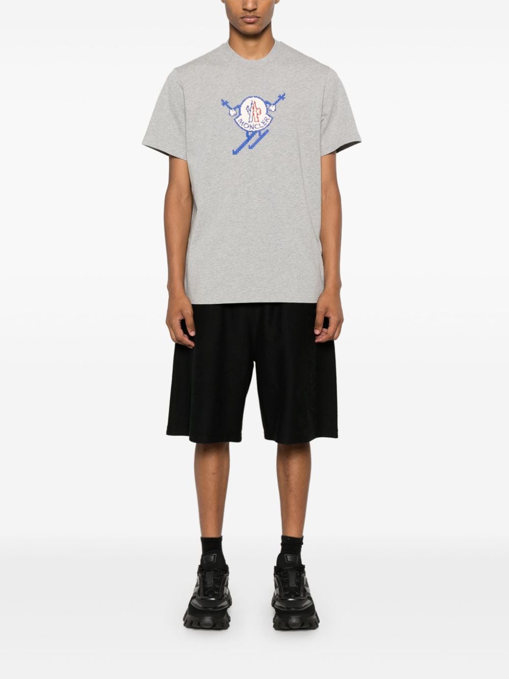 Shop Moncler Logo-print T-shirt In Grey