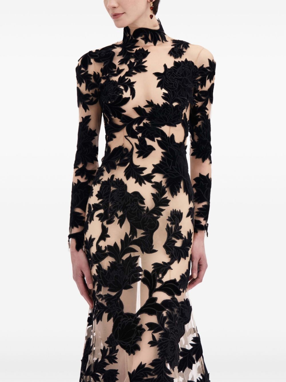 Shop Oscar De La Renta Peony Velvet Guipure Gown In Black