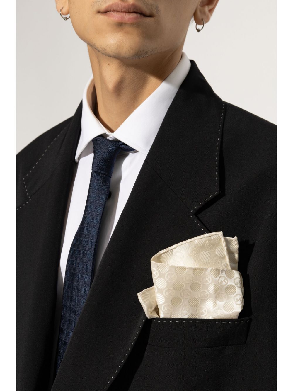 Giorgio Armani logo-jacquard pocket square - Beige