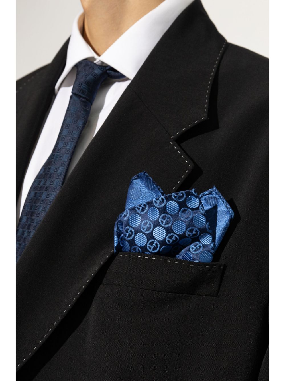 Giorgio Armani logo-jacquard pocket square - Blauw