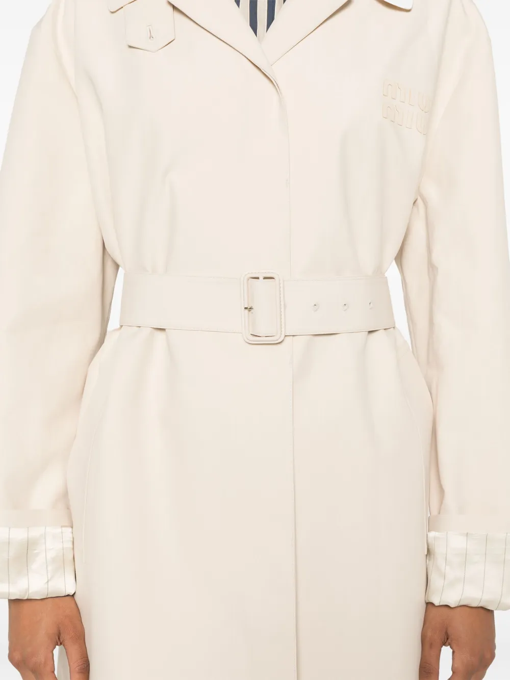 Miu Jas met enkele rij knopen Beige