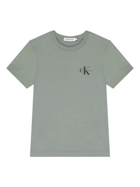 Calvin Klein Kids تيشيرت قطن بطبعة شعار الماركة