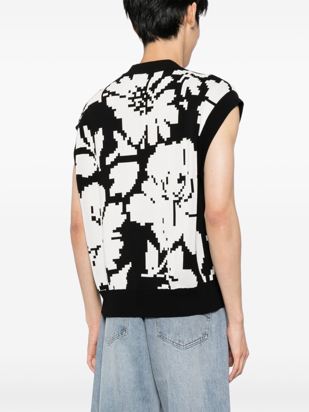 Shop Croquis Floral-intarsia Knitted Vest In White