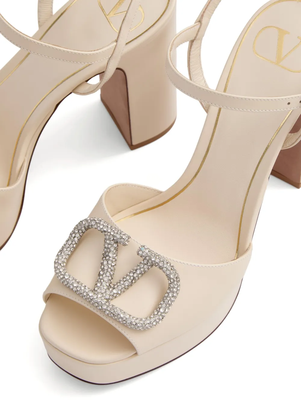 Valentino Garavani 115 mm VLogo Signature sandalen met plateauzool Beige