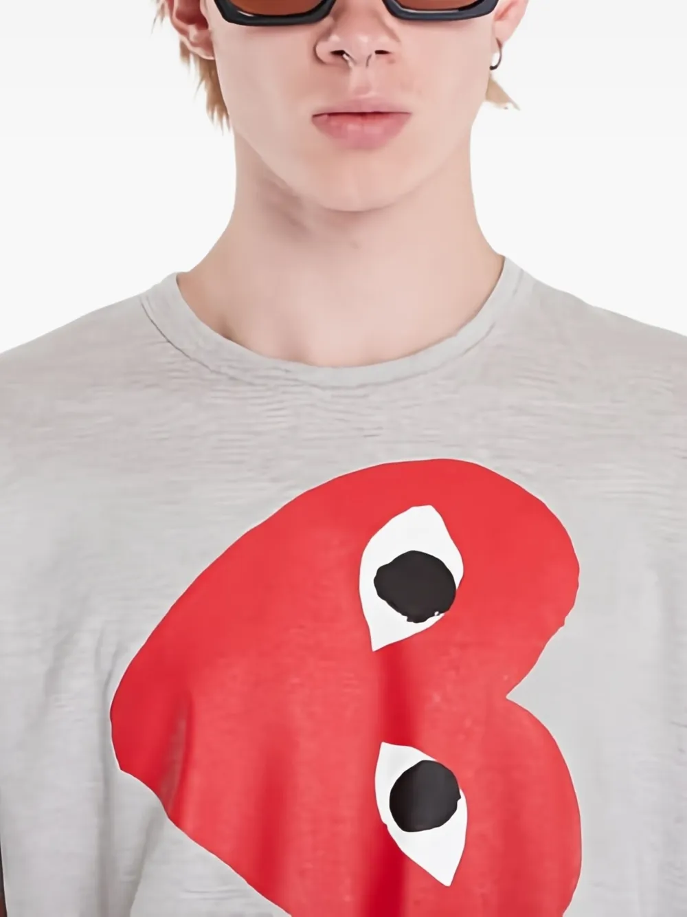 Comme Des Garçons Play Heart T-shirt Grijs