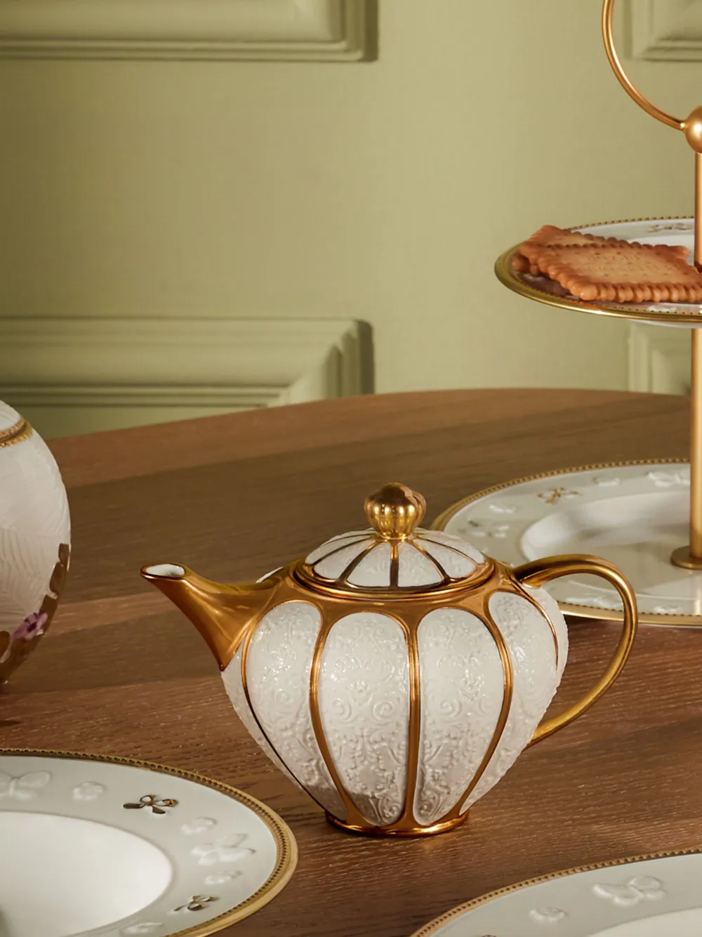 Villari Amour Coffee Pot In Weiss