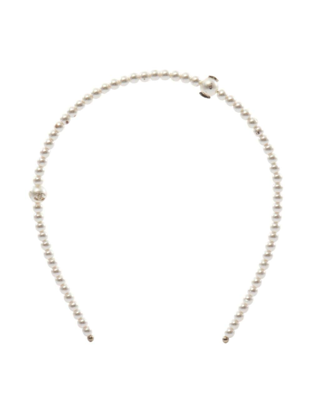 CHANEL Pre-Owned 1986-1988 CC faux-pearl headband - Wit