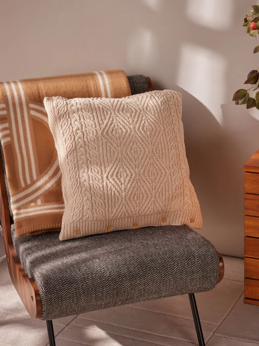 Polo Ralph Lauren Logo Pattern Knitted Blanket In Neutrals