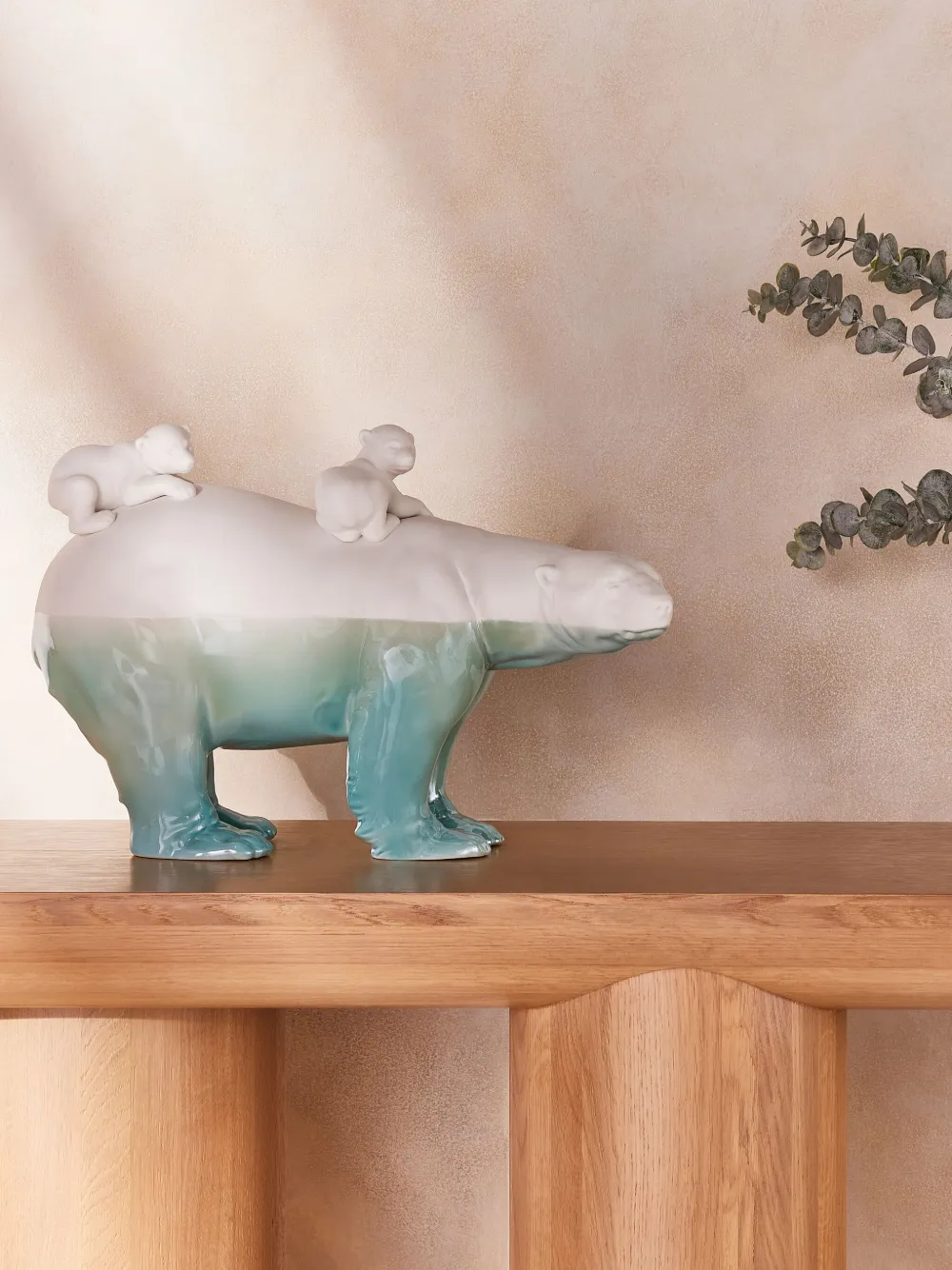 Lladrò Mummy Bear And Babies Sculpture In Weiss