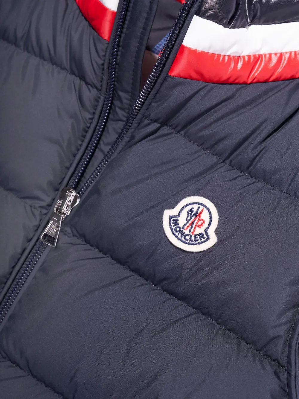 Moncler Enfant Gilet met logo-applicatie Blauw