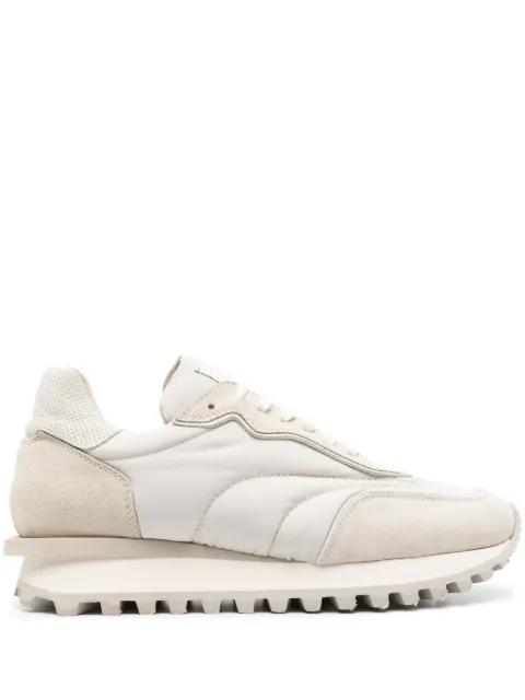 Eleventy tenis capitonados