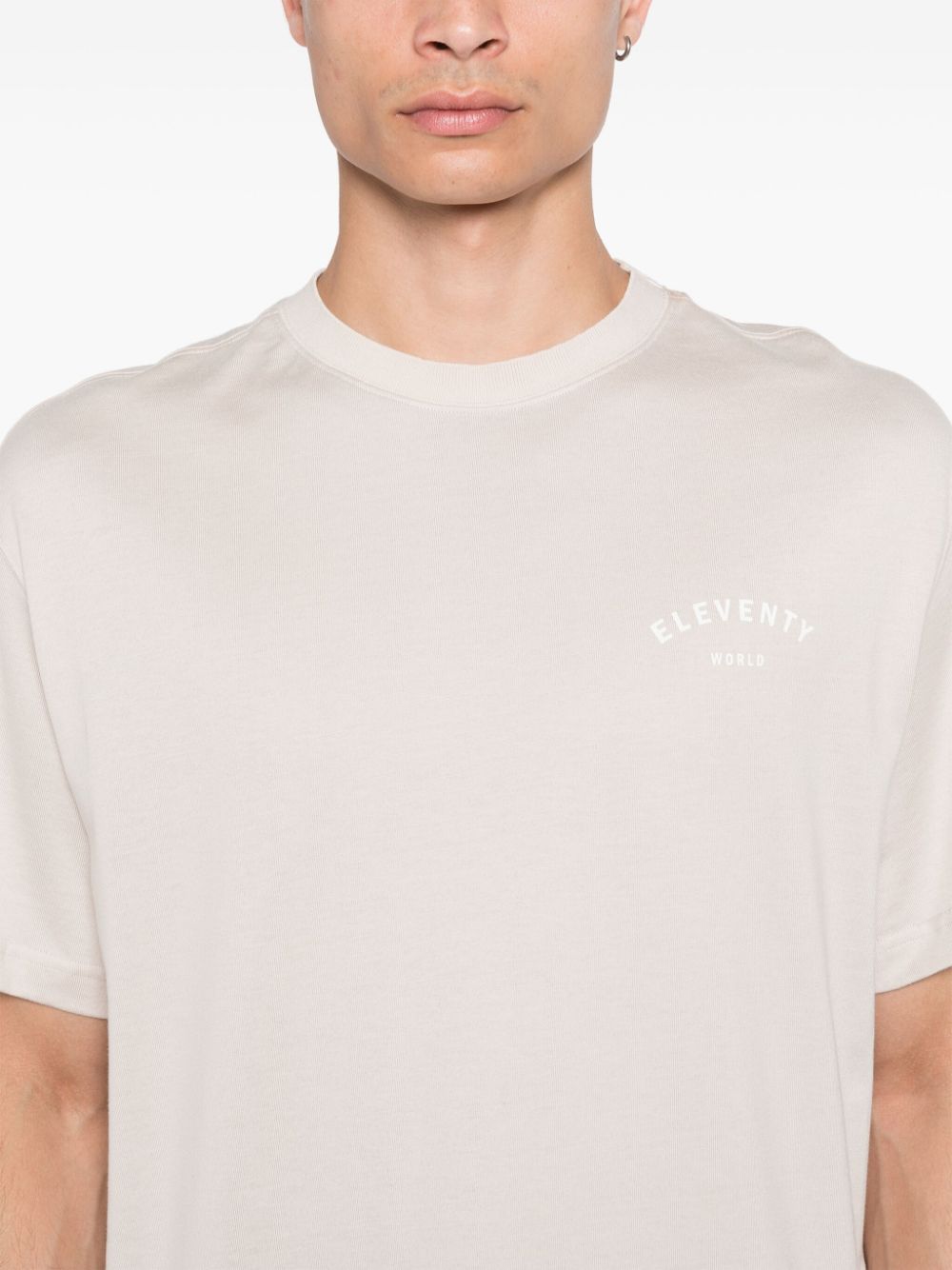 Shop Eleventy Logo-print T-shirt In Neutrals