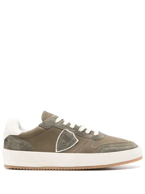 Philippe Model Paris tenis con parche del logo
