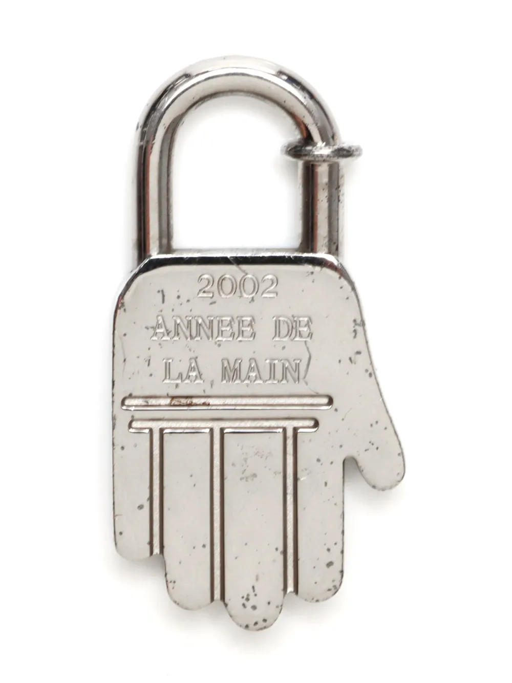 Hermès Pre-Owned 2002 Cadena hand-motif padlock charm | Image 2